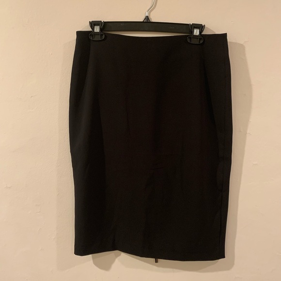 H&M Black Pencil Skirt with Gold Zipper - Picture 3 of 7